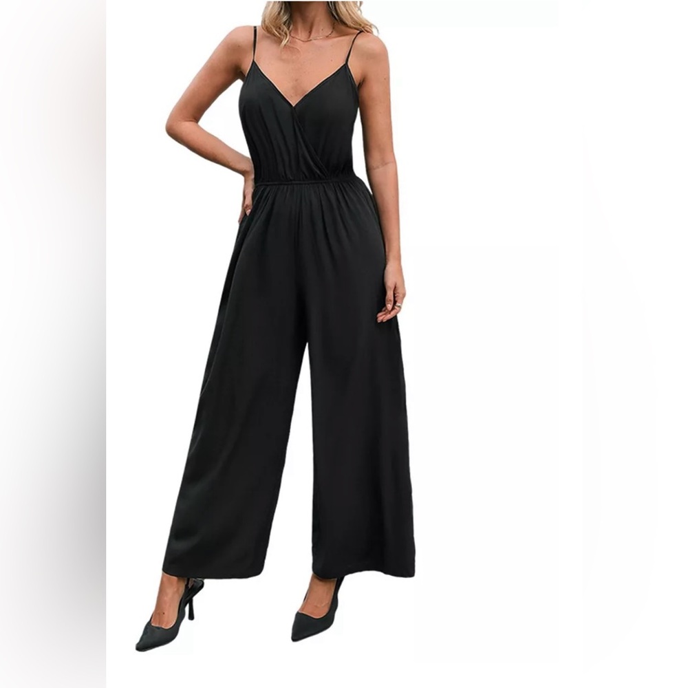 Cupshe Black Wide-Leg V-Neck Jumpsuit